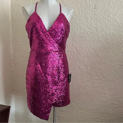 Lulu’s Hilaria Fuschia Pink Sequin Halter Asymmetrical Hem Mini Dress NWT M Size M