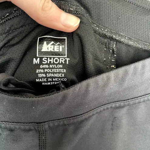 REI black sweatpants women's size M short pockets nylon hiking workout pants Size M