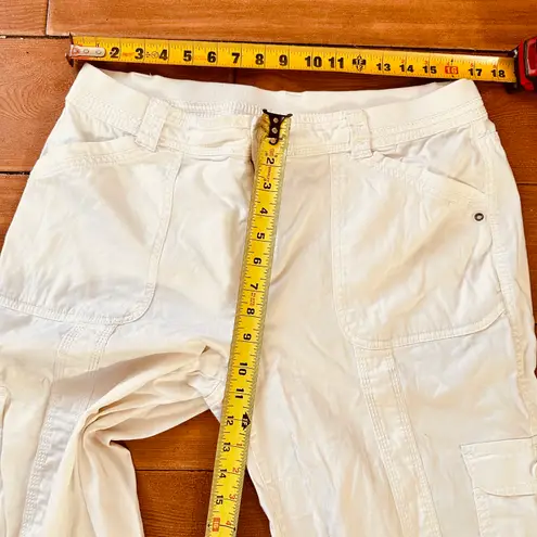 Style & Co Mid-Rise Cargo Capri Pants white Zipper & Button Closure Size size 12