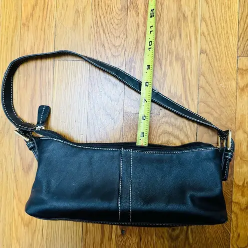 Giani Bernini Black Shoulder Bag with Textured Leather