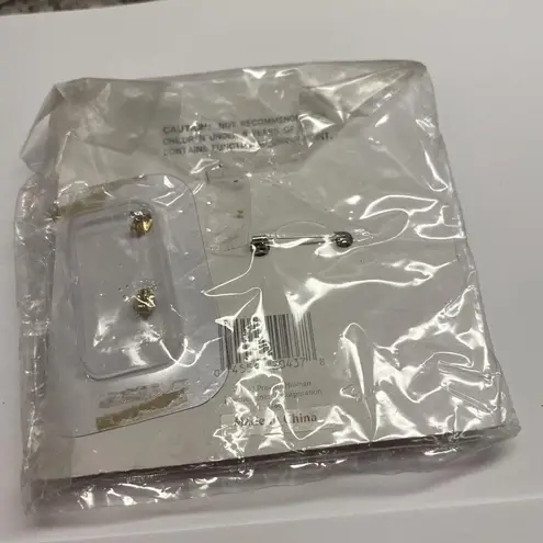 Lapel Pin & Matching Stud Earrings Christmas Holiday Cheer Bear Set