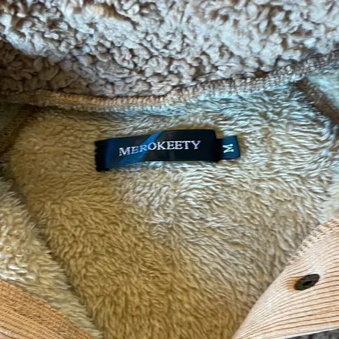 Merokeety tan Sherpa snap front shacket size M