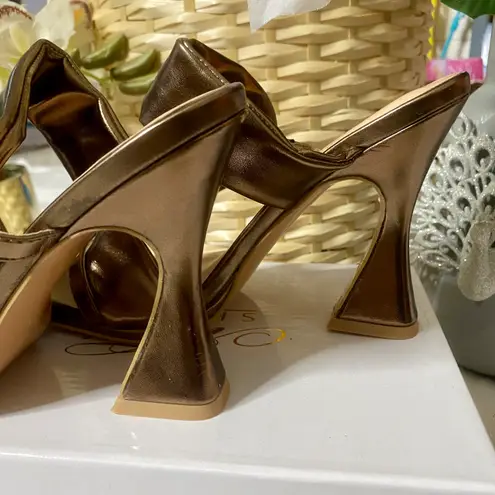 Mata Shoes NEW Bronze Heels