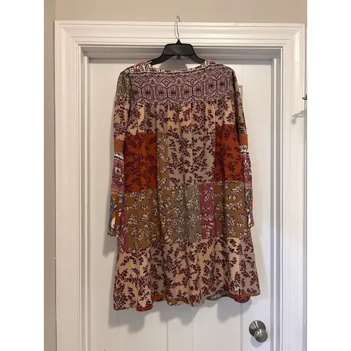 Davi & Dani  Mix Print Full Flowy Dress Lace Trim V-Neck Bell Sleeves Size Large