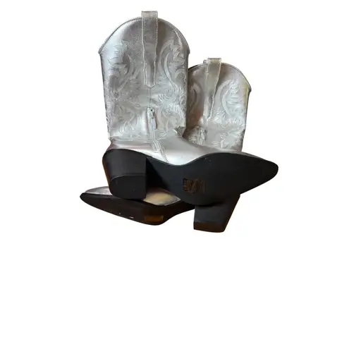 Silver Embroidered Western Cowboy Cowgirl Boots Pointed Toe Heel Women's size 39