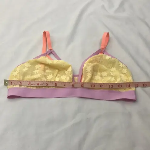 Colsie Floral lace Multi