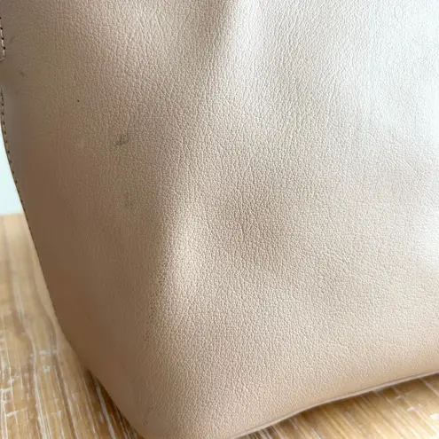 Away The Latitude Tote Bag Buff Nude Leather Shoulder Bag Carryall Travel Tan