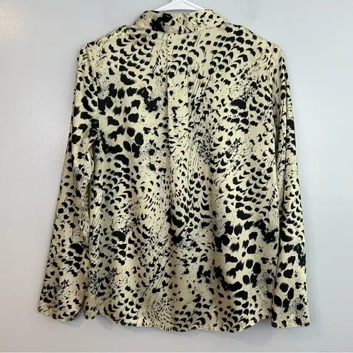 Babaton Aritizia Animal Print Long Sleeve V-neck Blouse Size Small