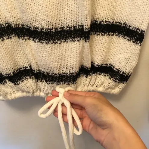 Aeropostale Black and White Striped Sweater