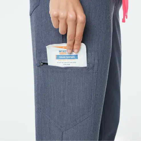 Figs High Waisted Zamora Jogger Scrub Pants Heather Denim Size L/P EUC! Gray - Image 5