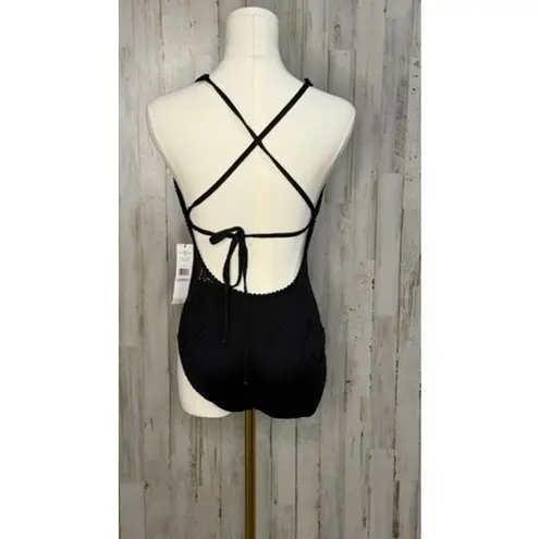 Carmen Marc Valvo NWT Carmen Marc Valvo Women's Black Crochet One-Piece Swimsuit Size 6
