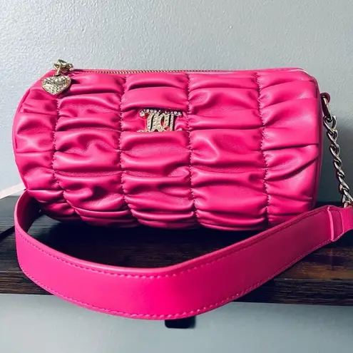 Juicy Couture  Pink Flash Run the World Shoulder Barrel Bag Ruched…​​