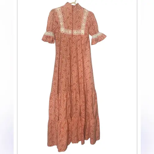 Laura Ashley RARE Early 1970s Maxi Dress |PEACH Floral Lace Yoke High Neck US 12