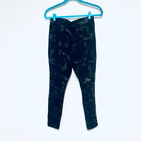 Mud Pie Black Gray Camo Leggings Pants