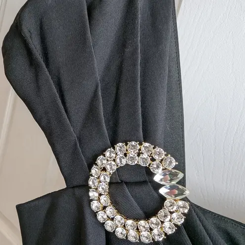 Tadashi Shoji Black Evening Gown Square Neckline Crystal Brooch MOTB MOTG Modest