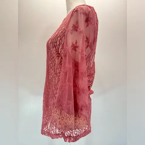 Gimmicks by BKE Sheer Mauve Mixed Lace Bell Sleeve Top w Eyelash Fringe Small