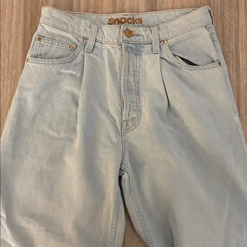 MOTHER Denim SNACKS! Pleated Double Dip Puddle Jeans in Blue Slushie Size 25