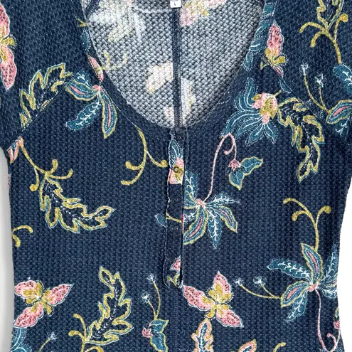 William Rast Women's Geneva Henley Top Blue Floral