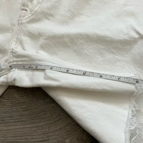 GRLFRND Quinn High Rise 90's Boyfriend Short | Distressed Kelso Dunes White | 30