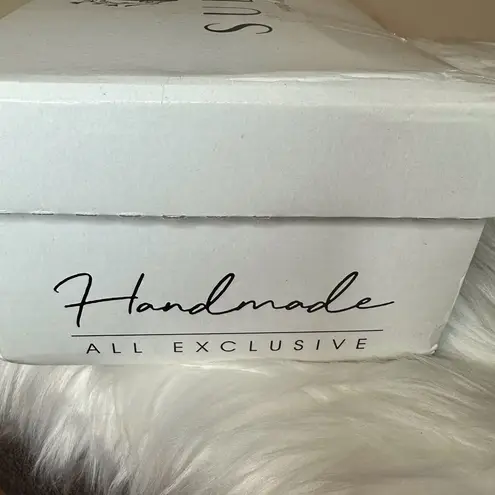 Sultan Blue Bridal Heels with Crystal Accents Size 6.5