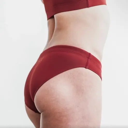 Nobull NWT Women's Swim Bikini BOTTOM ONLY ♥️ - Medium - Wine (Red)