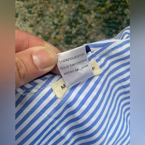 Main Strip ruffle cold shoulder blue pinstriped blouse, size large