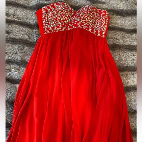 Beautiful Red Prom Dress Beading and Train Size 6