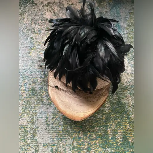 Vintage 50/60s Don Anderson wool cream hat with black ostrich feathers and veil