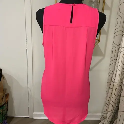 Violet+Claire  sleeveless pink keyhole shell tank Size S