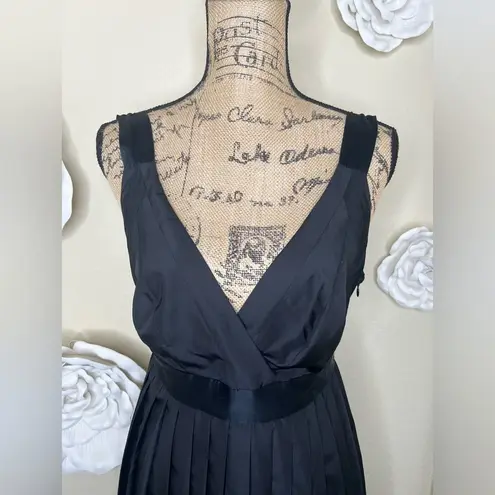 The Limited NTM: Empire Waist Pleated Accordion Skirt Black Midi Dress Sz 10