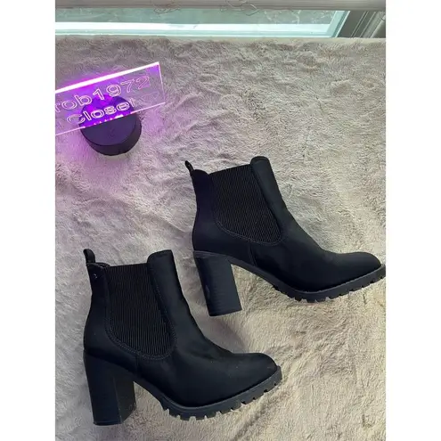 Simply Vera Vera Wang Women's Black Ankle Booties Size 8.5 High Heel