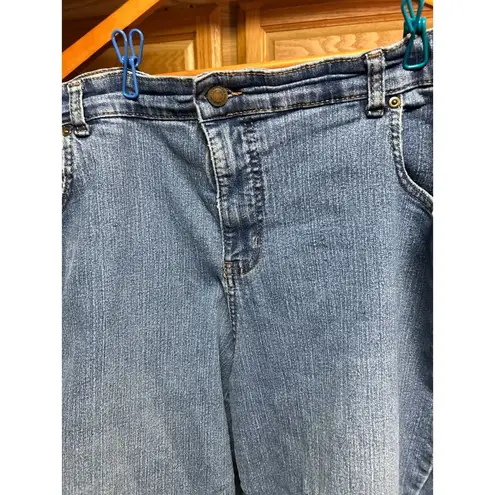 Kim Rogers Jeans, Capri, Light Wash, Minor Fraying Capri Pants 22W