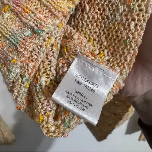 Under Skies | Peach open knit multicolor bouclé cropped sweater, size small - Image 5