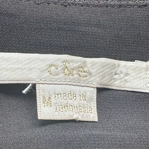 C & E Black V Neck Rectangle Cut Out Back 3/4th Sleeves Sheer Layer Sz M Size M