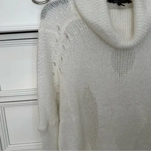 BCBGMAXAZRIA BCBG‎ oversized Cream Sweater size Xs