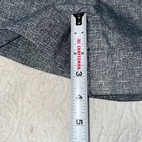 Harvé Benard Harve Benard Black White Tweed Print Shorts Sz 6 4" Inseam