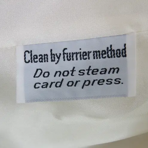 1980s Vintage Jaques Saint Laurent for Genelle White Rabbit Fur Coat Size L - Image 9