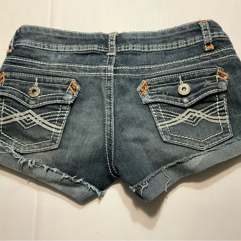 Mudd  Sz 5 Low Rise Denim Shorts Cuffed Hem Distressed Blue Wash Y2K Vibes - Image 5