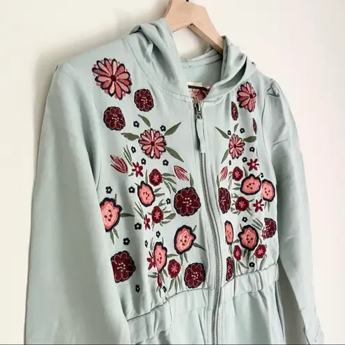 Evy’s Tree NWT Evy's Tree Women’s Anne-Marie Embroidered Hoodie in Dusty Blue Size Small