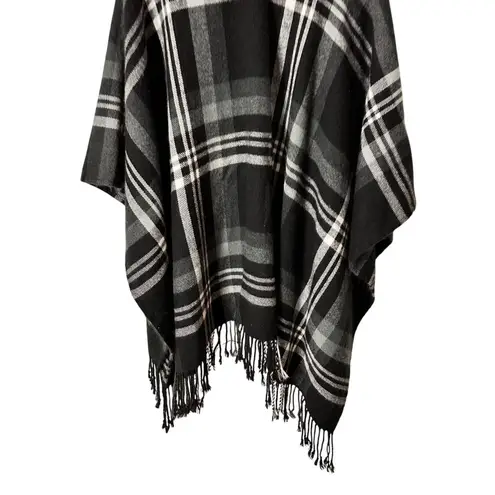 Unbranded OS Black & Gray Plaid Poncho Shawl Wrap With Fringe Edges Size undefined