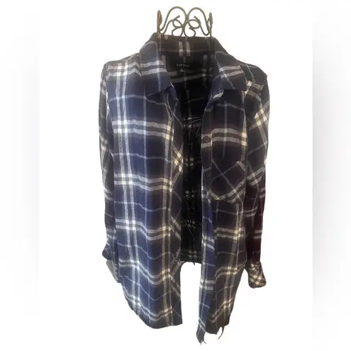 Well Worn Ladies' Size Large, Long Sleeve Flannel Shirt