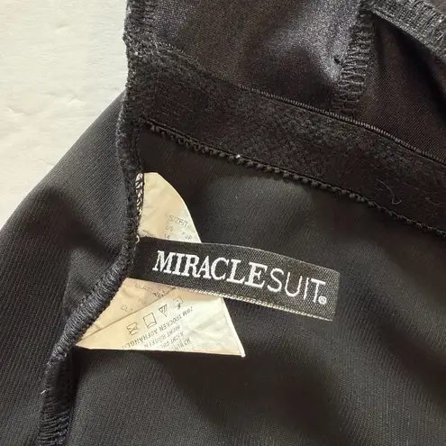 MiracleSuit Rock Solid Arden Black One Piece Soft Cup Swimsuit Size 14