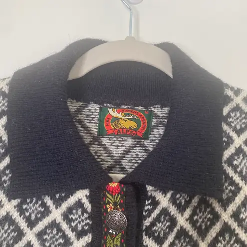 Alps Vintage Snowflake Pattern 100% Wool Cardigan Sweater
