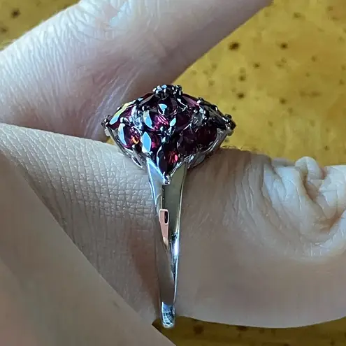 Anthill Garnet Sterling Silver Ring Size 7