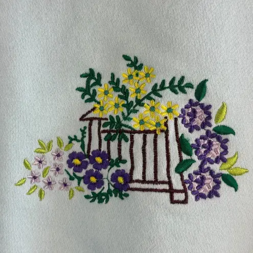 Real Work Wear Embroidered Floral Crewneck Sweatshirt Pullover XL Cottage Granny Blue