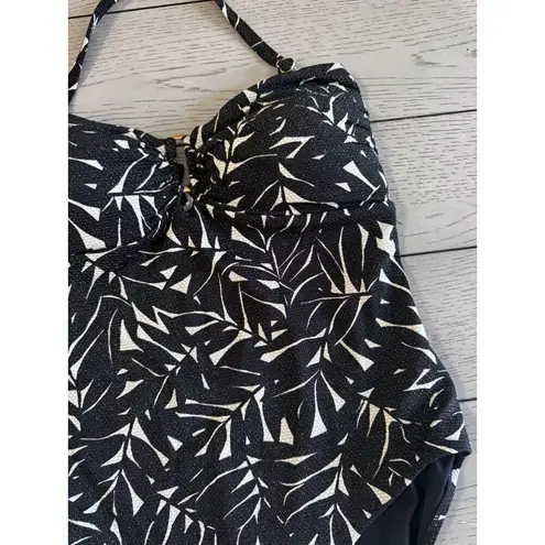 Nip Tuck Swim One Piece Swim Suit Metallic Textured Leaf Black and White US 12