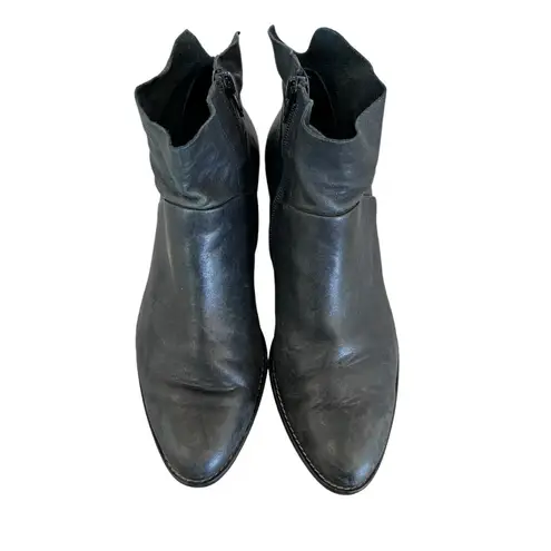 Paul Green Women’s black soft leather ankle booties size 5