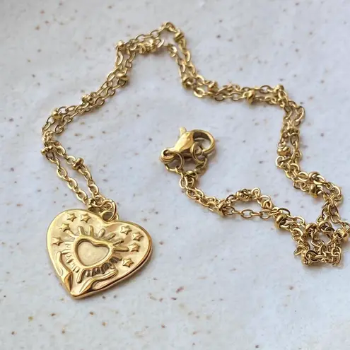 Handmade gold tone stainless steel celestial whimsical boho heart necklace🌟