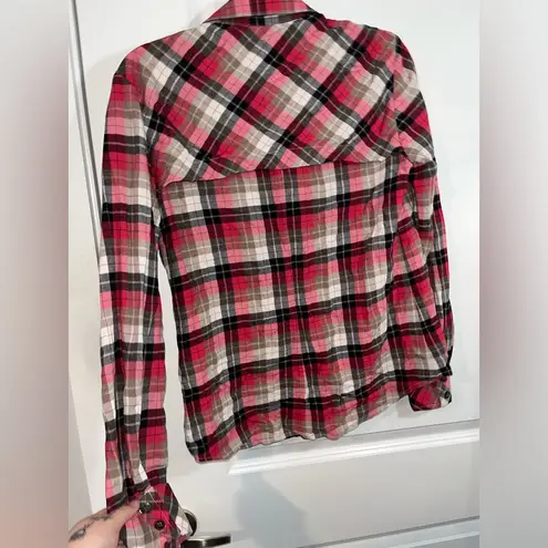 Finley Red Black Plaid Buttoned Flannel Long Sleeve Collared Shirt Size Medium