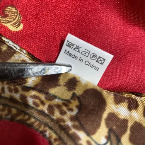 Womens Scarf Red Gold Brown Colors Cheetah Leopard Print Polyester 34 x 34 inche